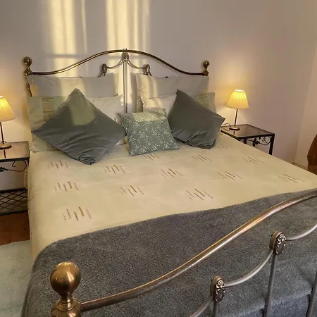 Le Presbytere Holiday home *