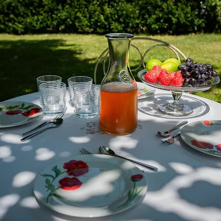 Le Presbytere * Bonnes (Charente)