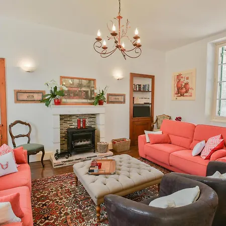 Le Presbytere Tatil Evi