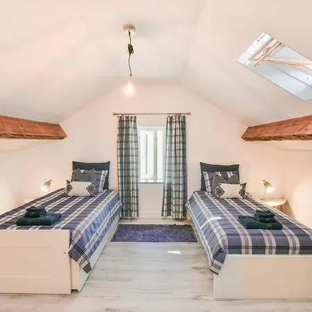 Le Presbytere Vakantiehuis Bonnes (Charente)