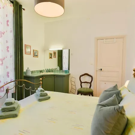 Le Presbytere Vakantiehuis Bonnes (Charente)