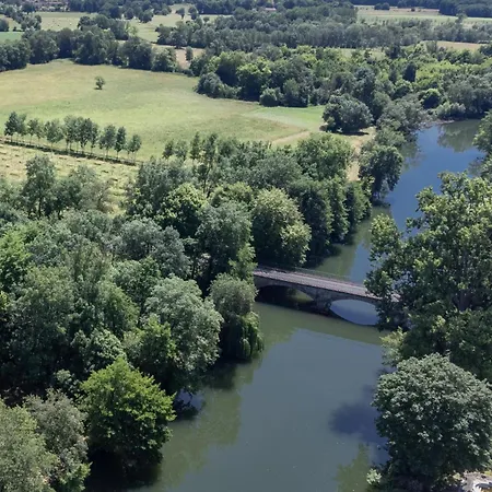 Le Presbytere Bonnes (Charente)